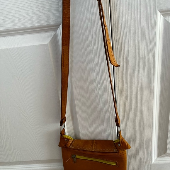 Moroccan pure leather crossbody purse - Picture 5 of 10